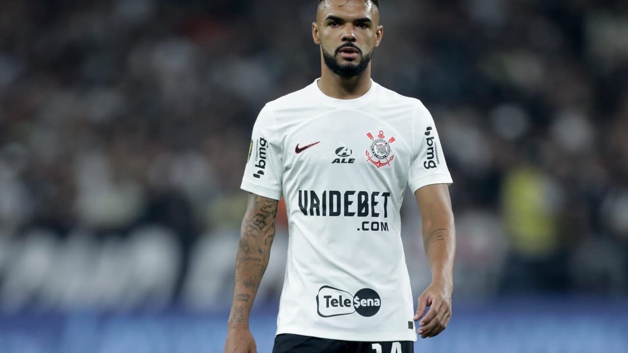 Raniele põe fim à situação com Mano Menezes no Corinthians