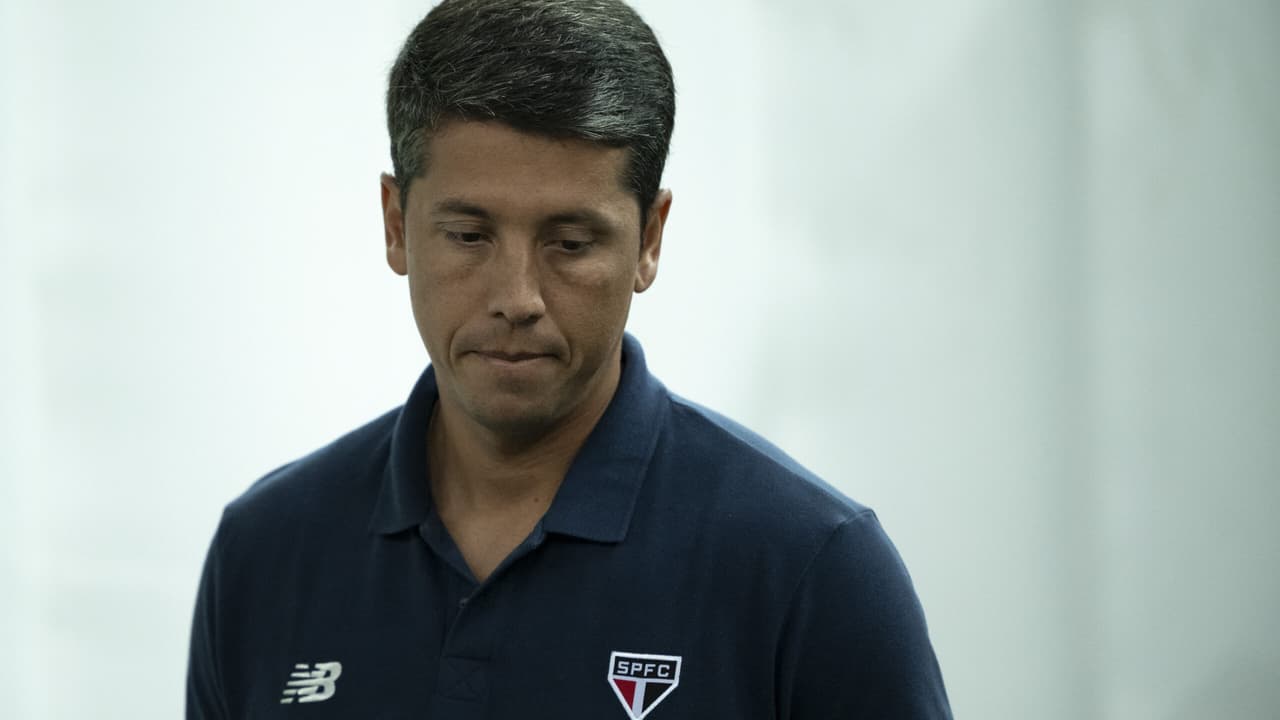 O vestiário do São Paulo deixa Carpini fora do tabuleiro