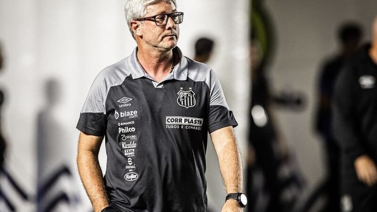 Odair tem número de telefone vazado e desconfia;   Santos cancelou treino