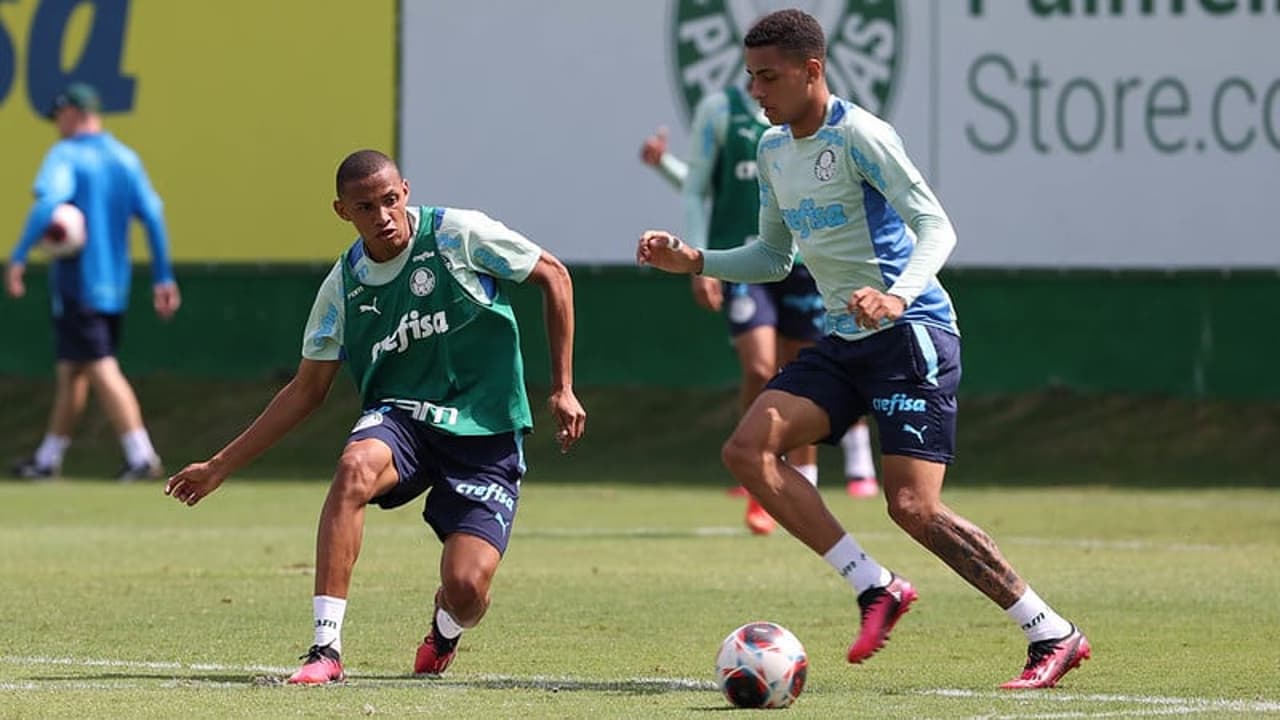 O jogo da maratona é pesado e Palmeiras inicia o Brasileirão com ajuda da base