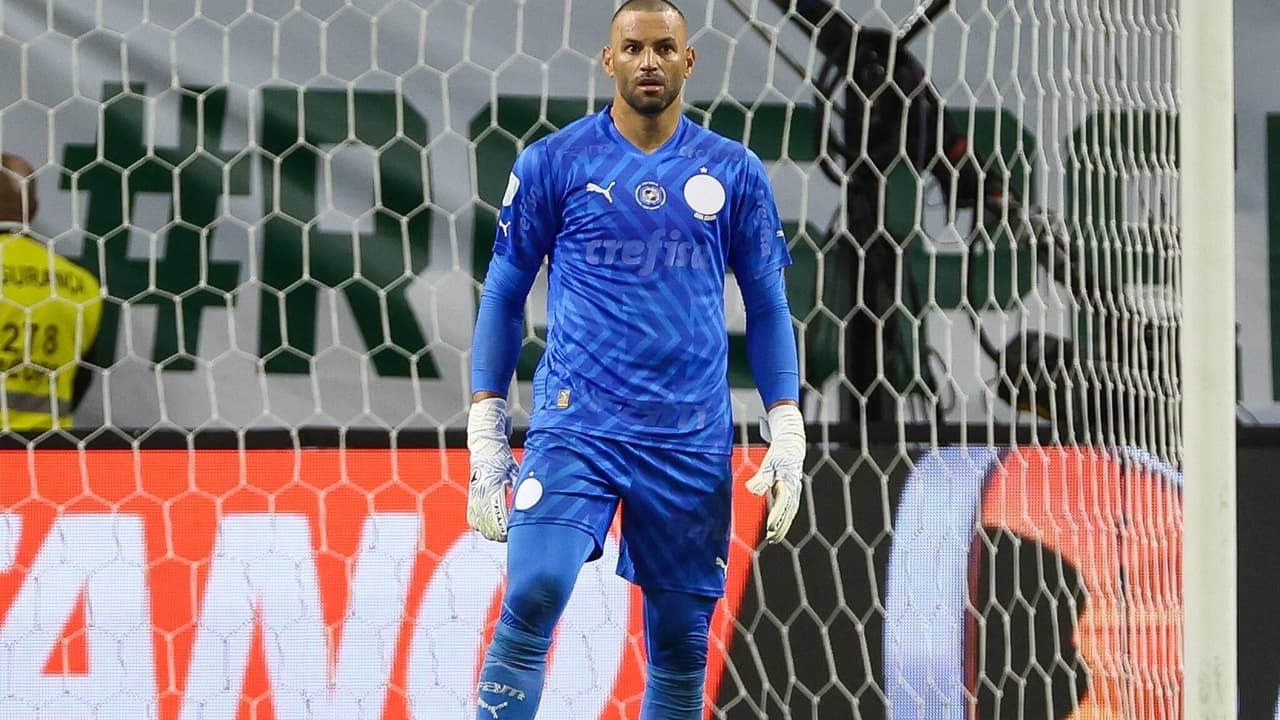 Em busca do 12º título do Palmeiras, Weverton rechaça o ódio nas redes sociais: 'Eu sei quem sou!'