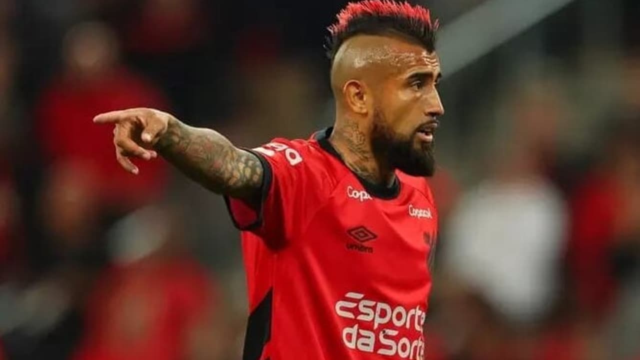 Como está a lesão de Vidal?   Quando ele voltará?