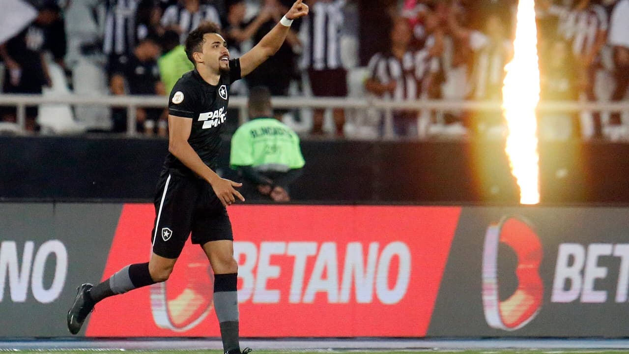 Eduardo fica mais 'solto' em campo e tenta dar novo ritmo para que o Botafogo seja titular na última parte do Campeonato Brasileiro