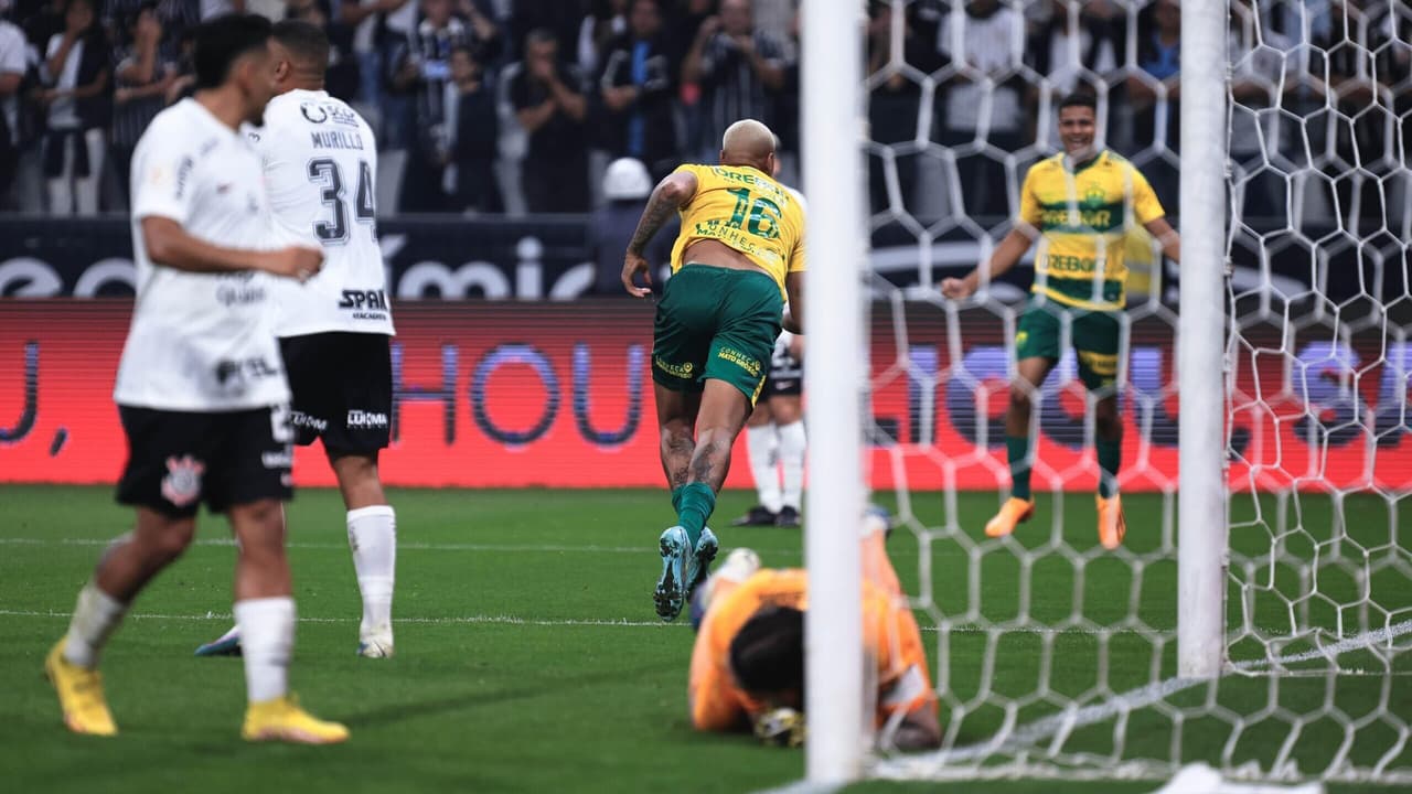 Ligue a secadora!   Saiba quem o Corinthians deve apoiar se quiser evitar a zona de rebaixamento do Brasileiro.