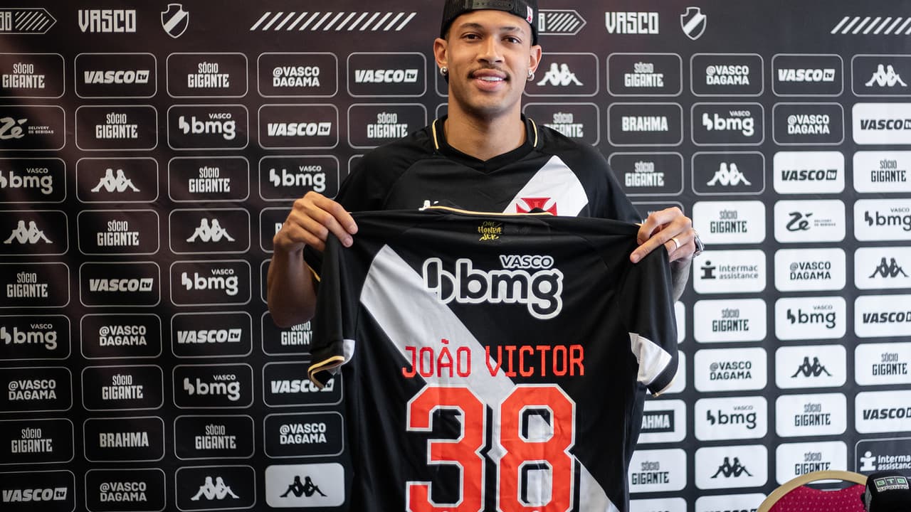 Desempenho defensivo do Vasco melhorou após saída de Medel do time titular