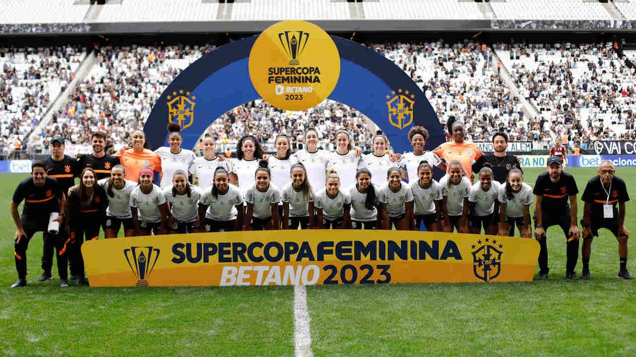 O Corinthians doará parte dos lucros da estreia no Brasileirão feminino para as áreas afetadas do litoral do país.