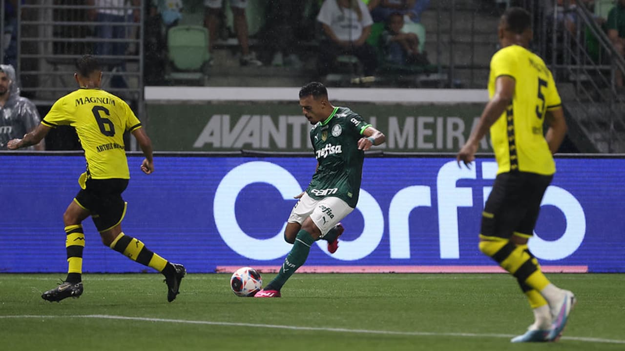 Gabriel Menino comemora assistência decisiva e parceria com Tabata no Palmeiras