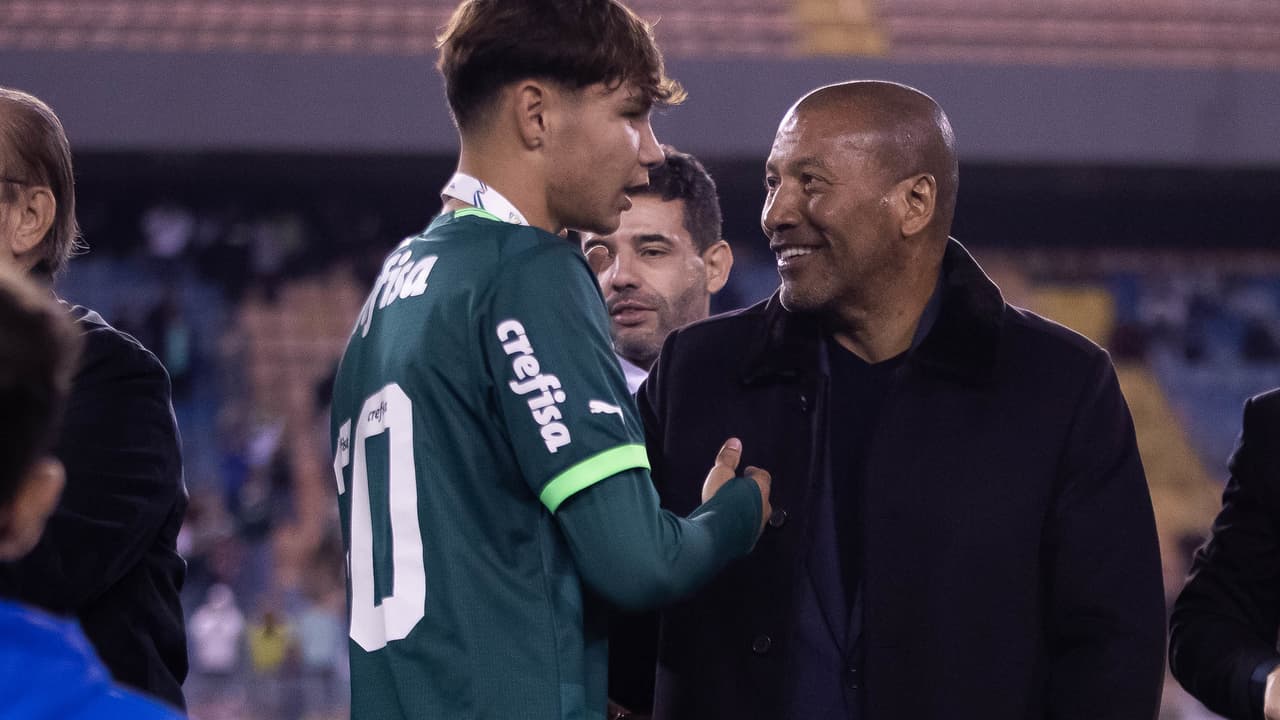 Nova joia da academia do Palmeiras, Eric Bere, inspirado em Messi, traça seu futuro profissional: “Meu sonho é estar aqui”