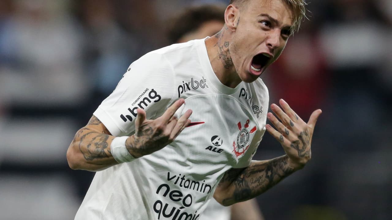 Róger Guedes defende Cuca e é sincero sobre o clima do Corinthians antes do Dérbi: 'A m…'