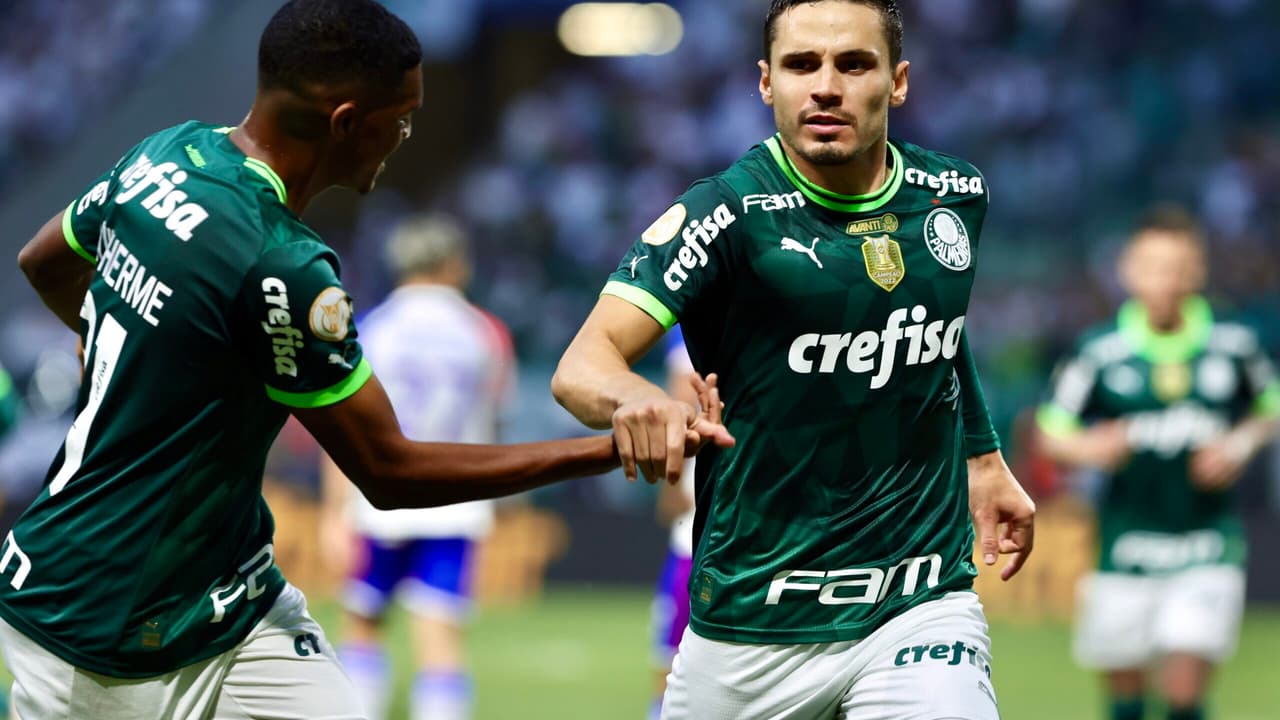 Luís Guilherme ou Veiga?   Abel terá três treinos para definir o Palmeiras contra o São Paulo