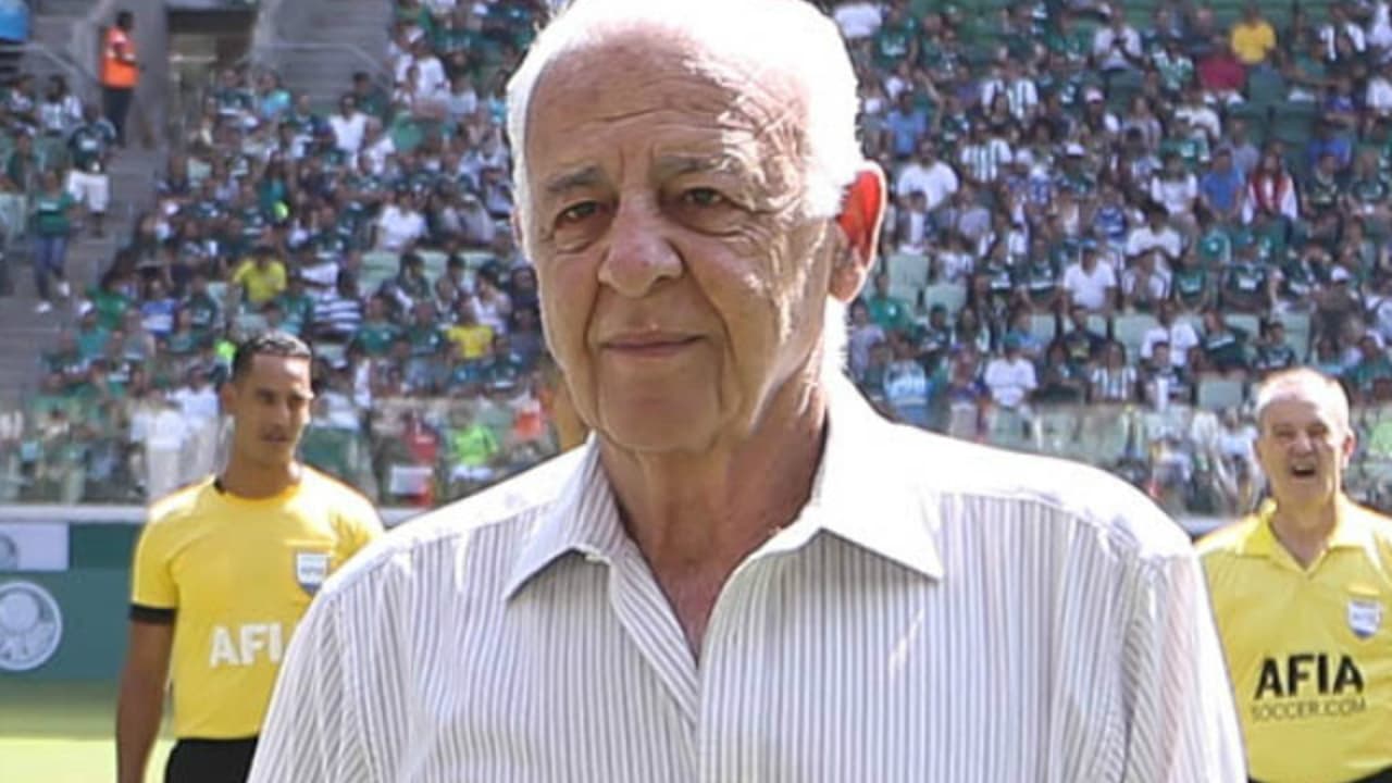 Roberto Silva retira candidatura a presidente do Conselho do Palmeiras e apoia oposição