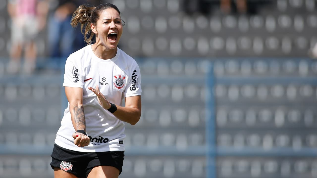 Com quatro pontos de Zanotti, o Corinthians derrotou o Cruzeiro e conquistou o Brasilïrão Feminino.