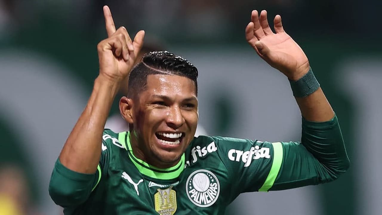 Palmeiras se prepara para enfrentar a Ferroviária, e Rony elogia repertório do time: 'Muita prática'