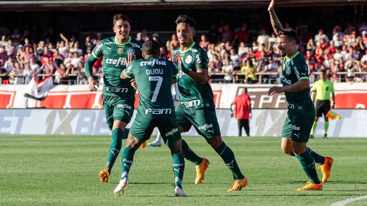 Com dois erros de Arboleda, Palmeiras venceu o primeiro tempo em São Paulo contra o Morumbi contra o Brasileirão