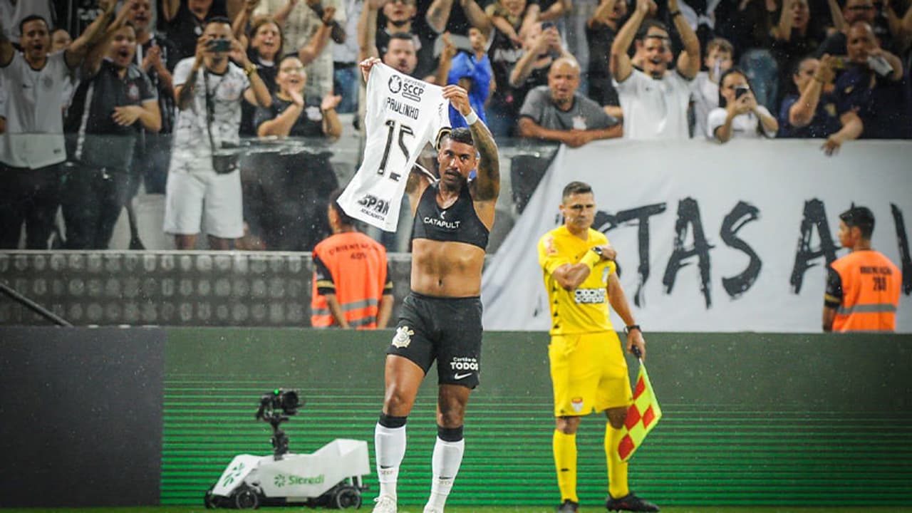 Paulinho recuperou a confiança, voltou a marcar 11 meses depois e entrou na seleção do Corinthians