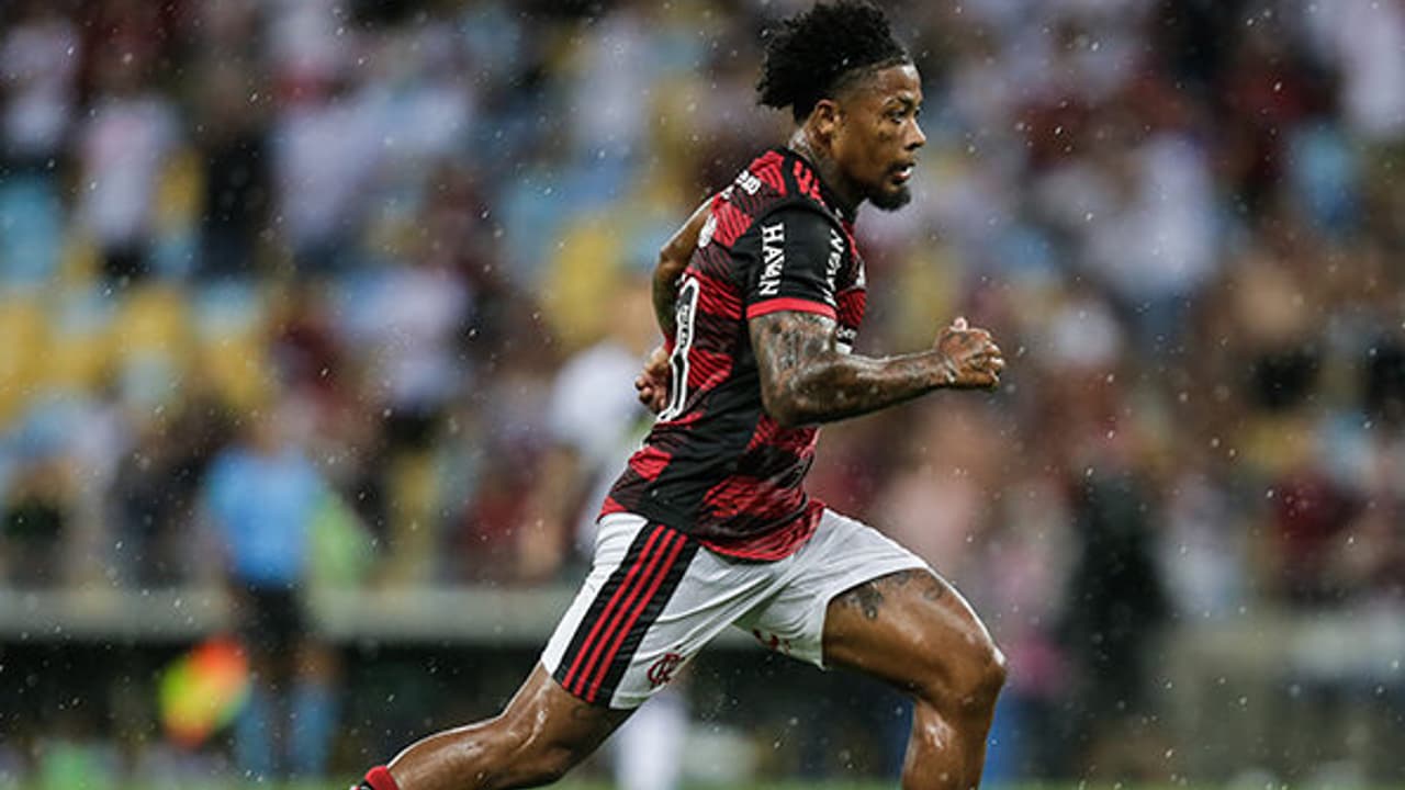 Afastado pelo Flamengo, Marno negocia com o São Paulo