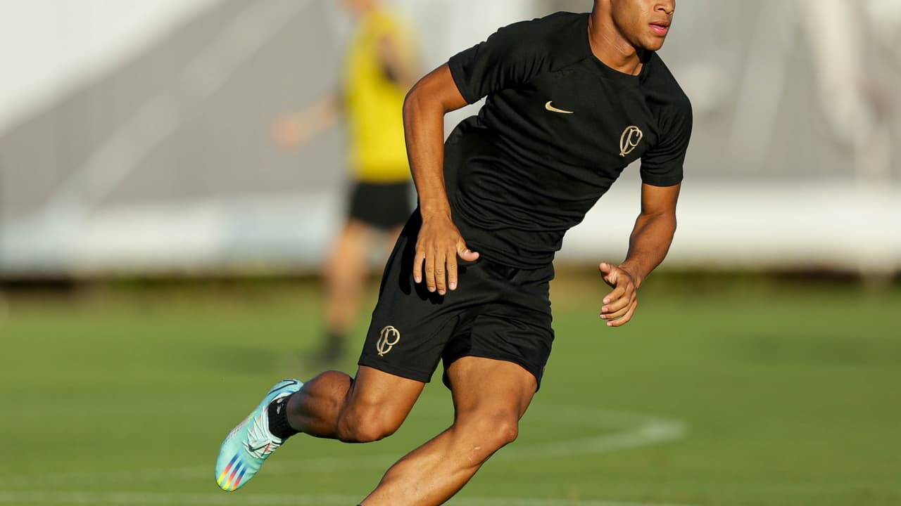 Com ajustes e uma joia na base, o Corinthians estava escalado para enfrentar o Remo;   confira o time e onde assistir