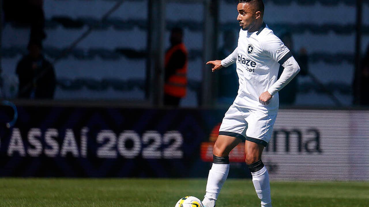 Que desafio... Rafael enfrenta mais um revés na carreira do Botafogo