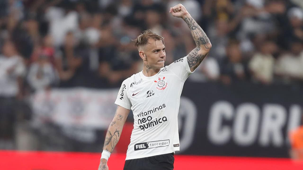 Róger Guedes cita treinadores europeus para defender vaga de Lázaro no Corinthians