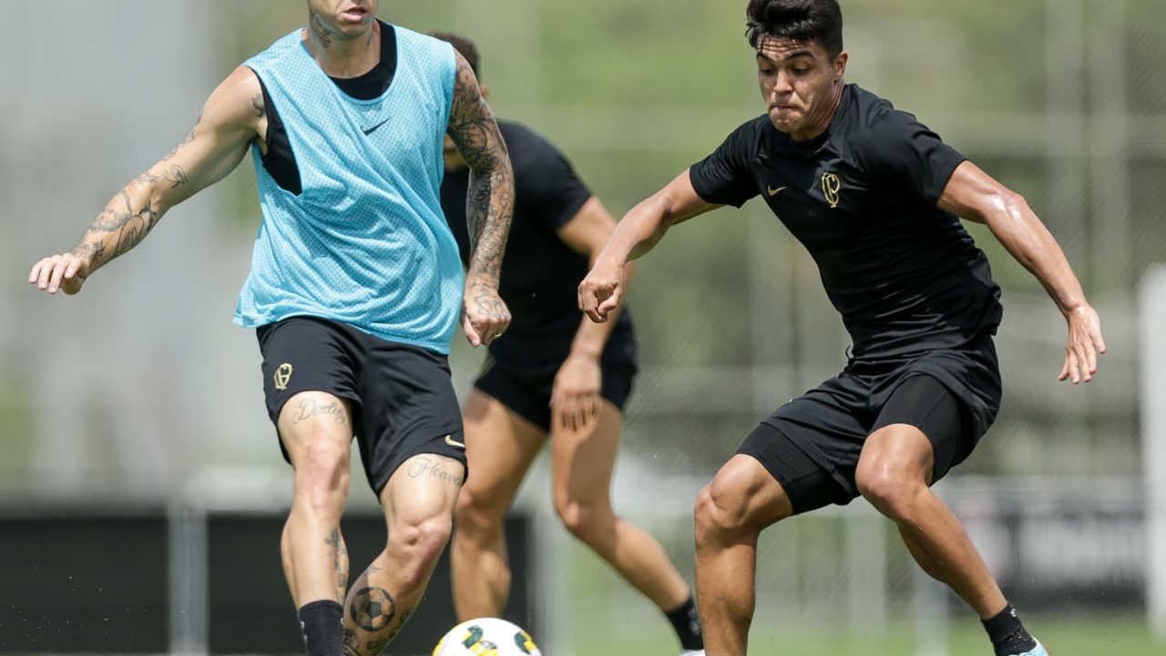 Corinthians junta os cacos após eliminação e inicia nova “pré-temporada”