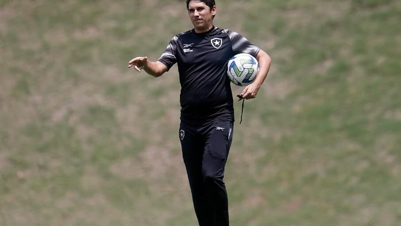 John Textor explica o futuro de Lúcio Flávio no Botafogo