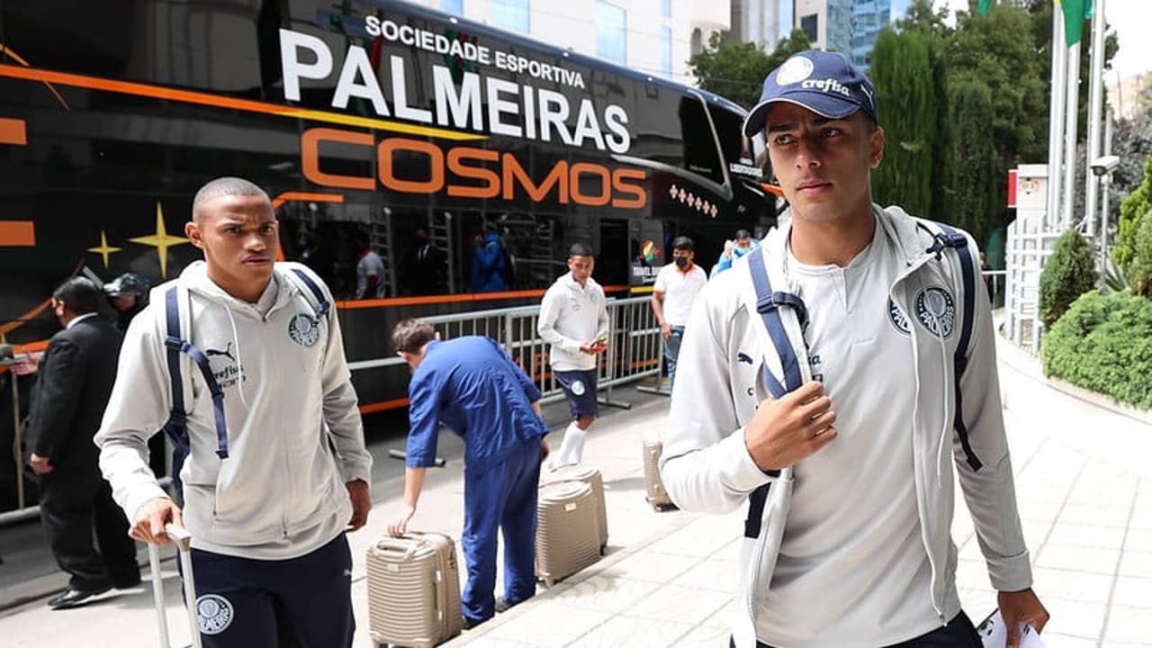 VÍDEO: Bastidores da viagem do Palmeiras à Bolívia para estreia na Libertadores