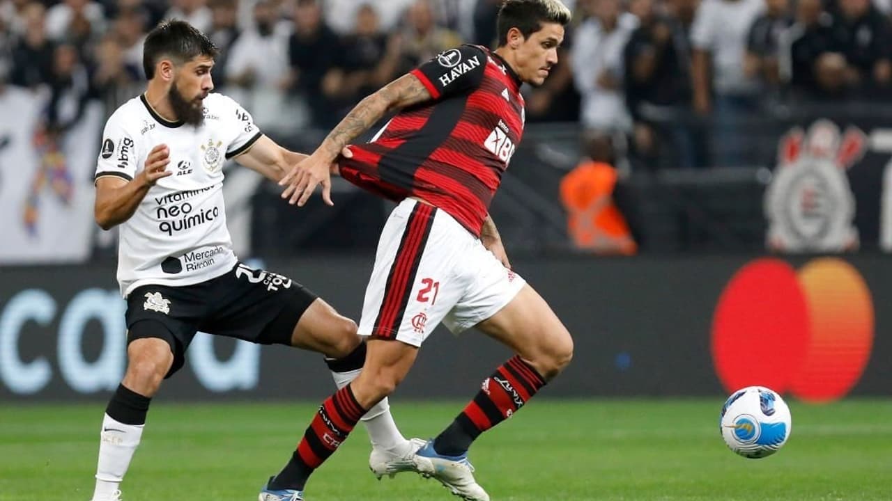 O interesse do Flamengo em Bruno Méndez colocou ouvidos nos ouvidos do Corinthians