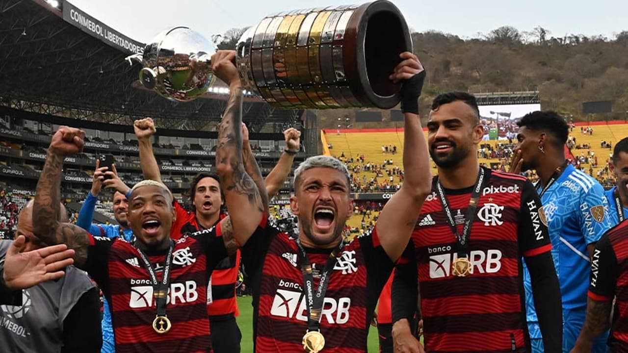 Empresário de Arrassaeta, do Flamengo, após meio-campista não ser eleito Rei da América: “Injustiça”