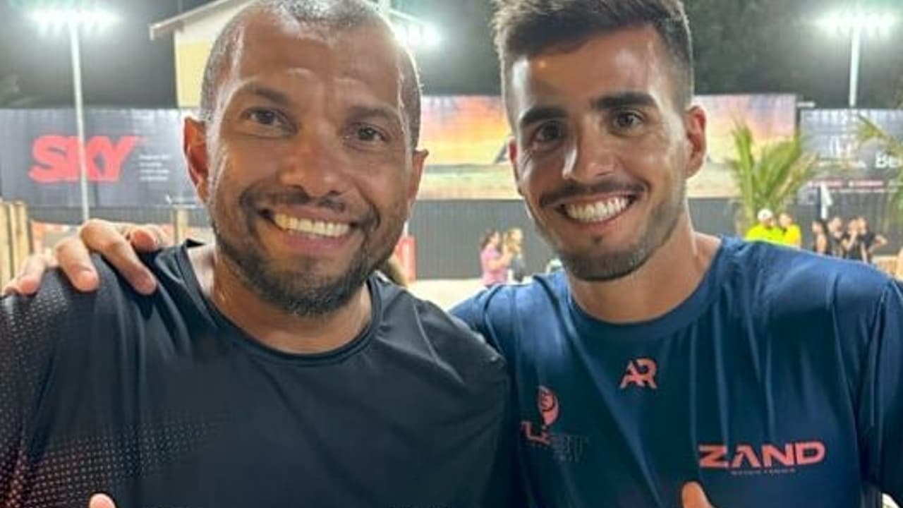 Antomi Ramos joga bola com Amoroso, ex-astro do futebol em Paulínia (SP) e disputa o BT 200 de San Juan, em Porto Rico