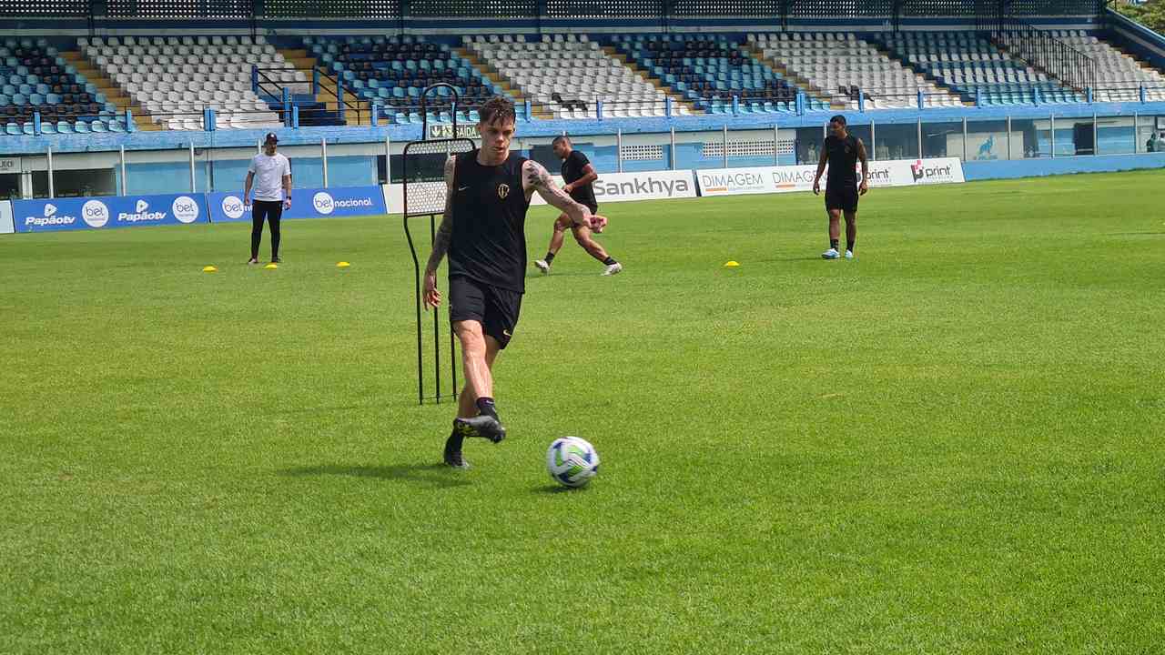 Sem descanso, Corinthians treina em Belém e almeja recuperação no Brasileirão