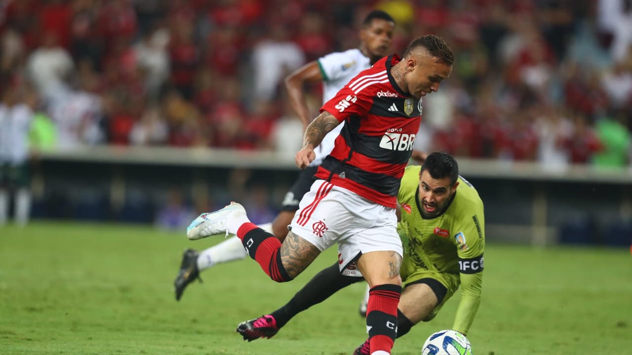 Em alta, Everton Cebolinha reencontra o bom futebol e aproveita oportunidades no Flamengo de Sampaoli