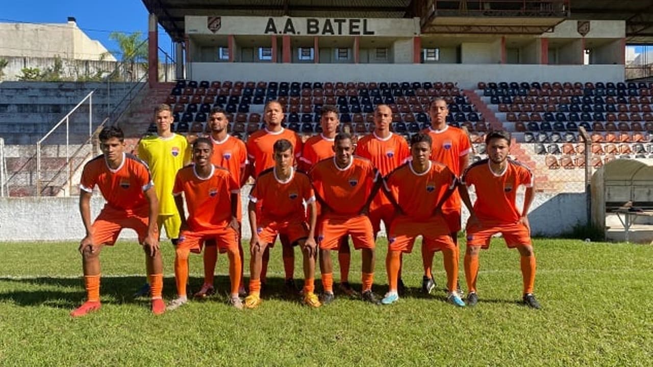 Parado pela guerra, clube ucraniano ‘renasceu’ no futebol brasileiro