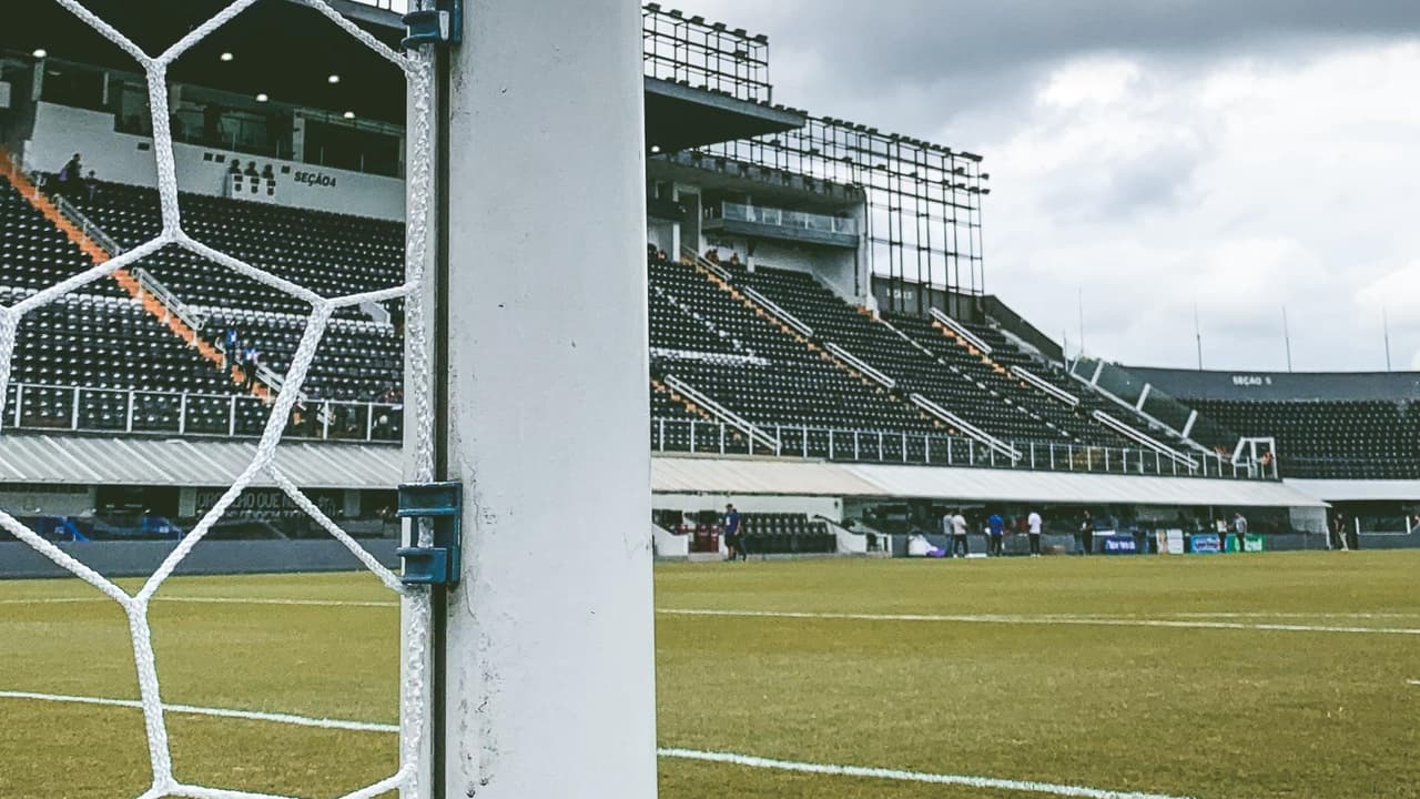 Santos concordou em realizar jogos públicos na Vila, com renda revertida para pacientes do RS