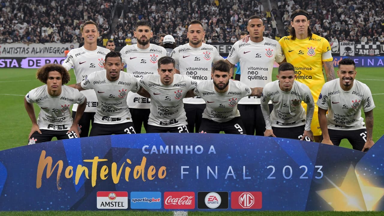 Análise: Corinthians segue evoluindo com Luxemburgo, e vitória mostra que há vida sem Róger Guedes