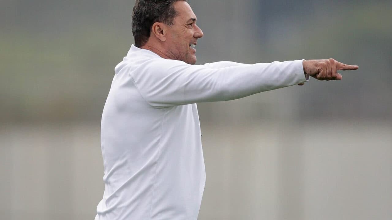 Luxemburgo entra em 'período de trégua' enquanto tenta evitar igualar o segundo pior início do Corinthians contra o Brasileirão