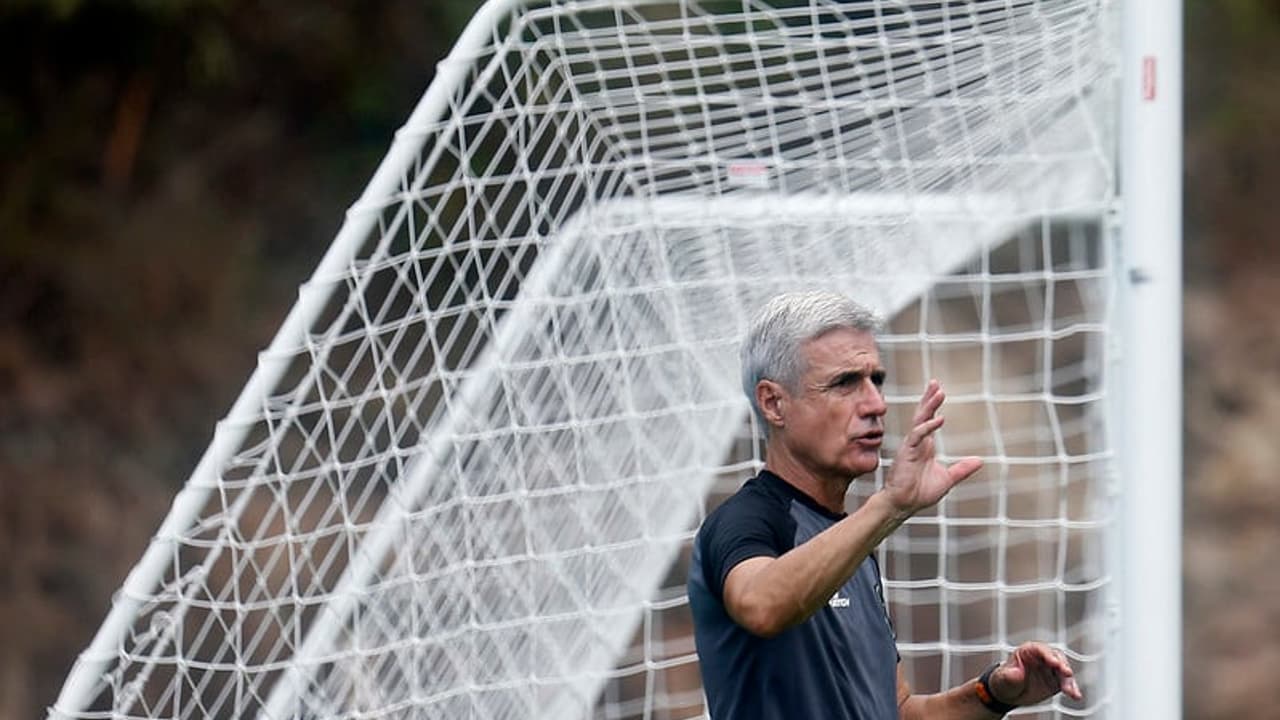 Botafogo tem que jogar contra o Ipiranga