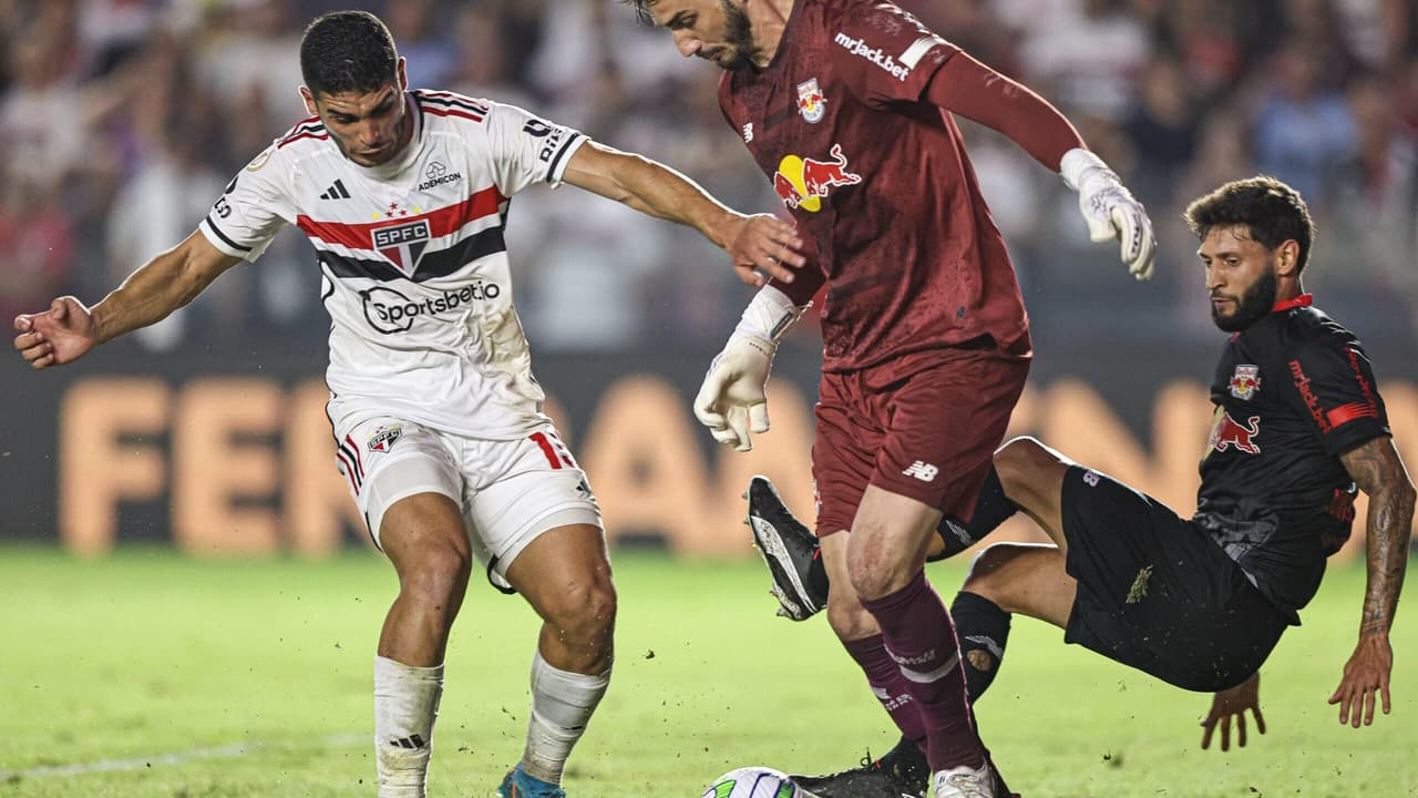 No Villabermiro, São Paulo marca pênalti em “Lights Out” e vence Bragantino em Brasília