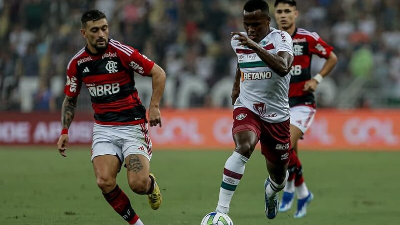 Com duas expulsões, Flamengo e Fluminense não conseguem sair da eliminatória do Brasileirão