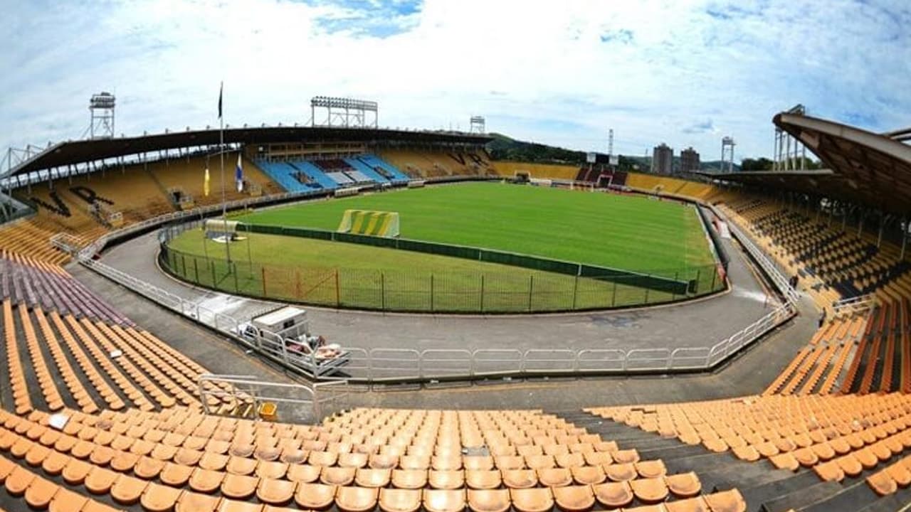 Nova Iguaçu e Vasco vão às semifinais do Carioca em Volta Redonda