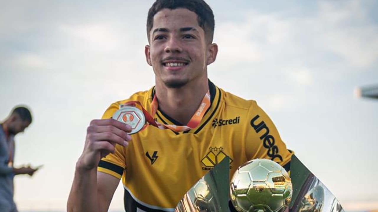 Com histórico de títulos pelo Criciúma, Adriano Filho comemora conquista do Catarinense Sub-20