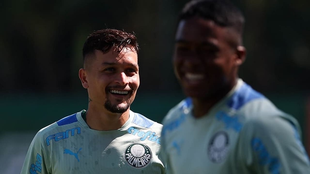 Arthur participa de treino do Palmeiras antes da final de Pauline Don