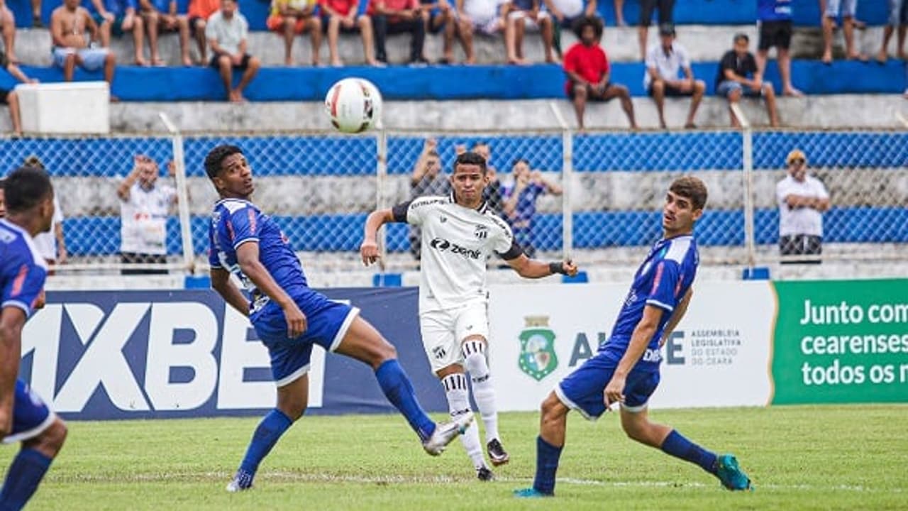 Iguatu e Ceará no primeiro jogo da semifinal estadual