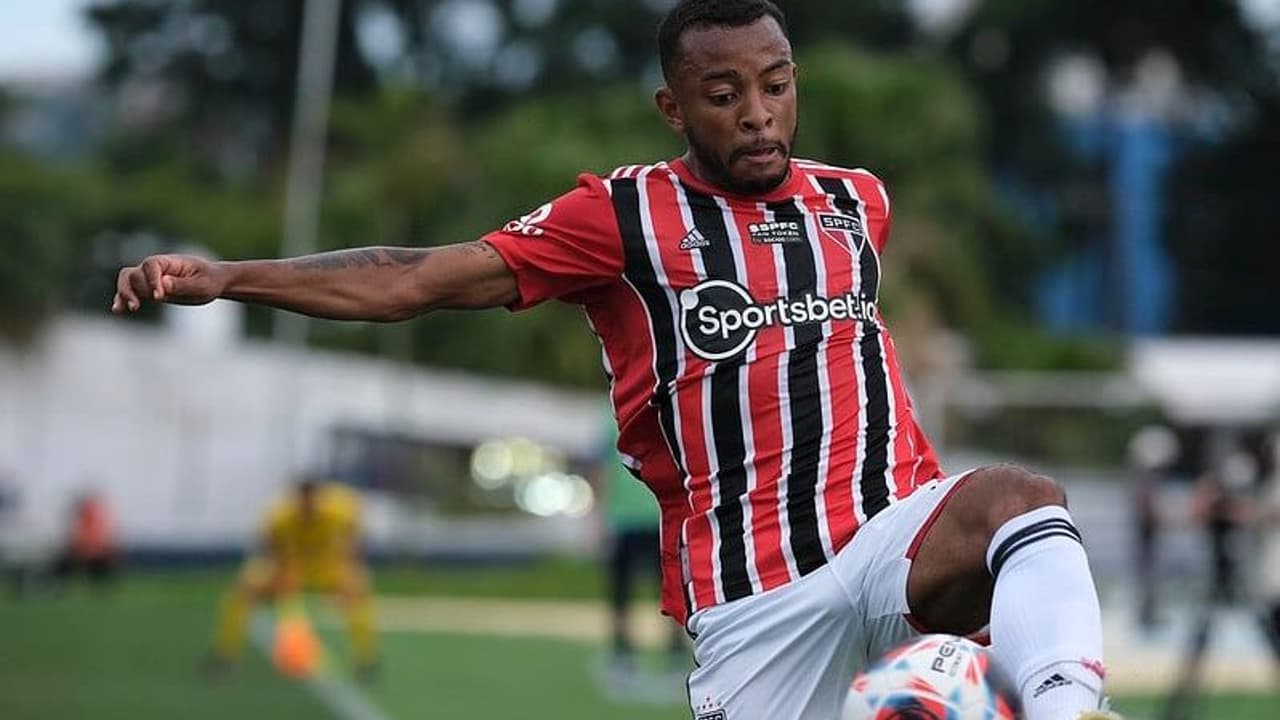 São Paulo conversa com seleção russa em Wellington