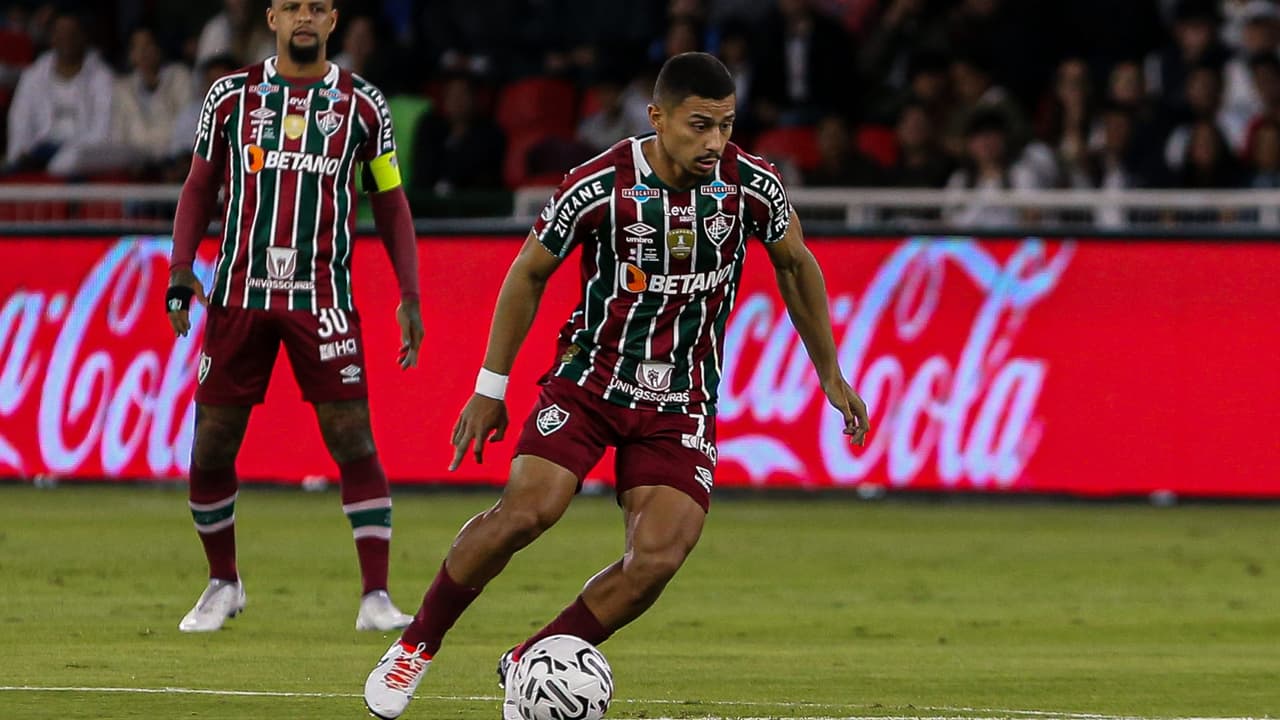 Fluminense espera retorno de André ao Rio de Janeiro após lesão na Libertadores