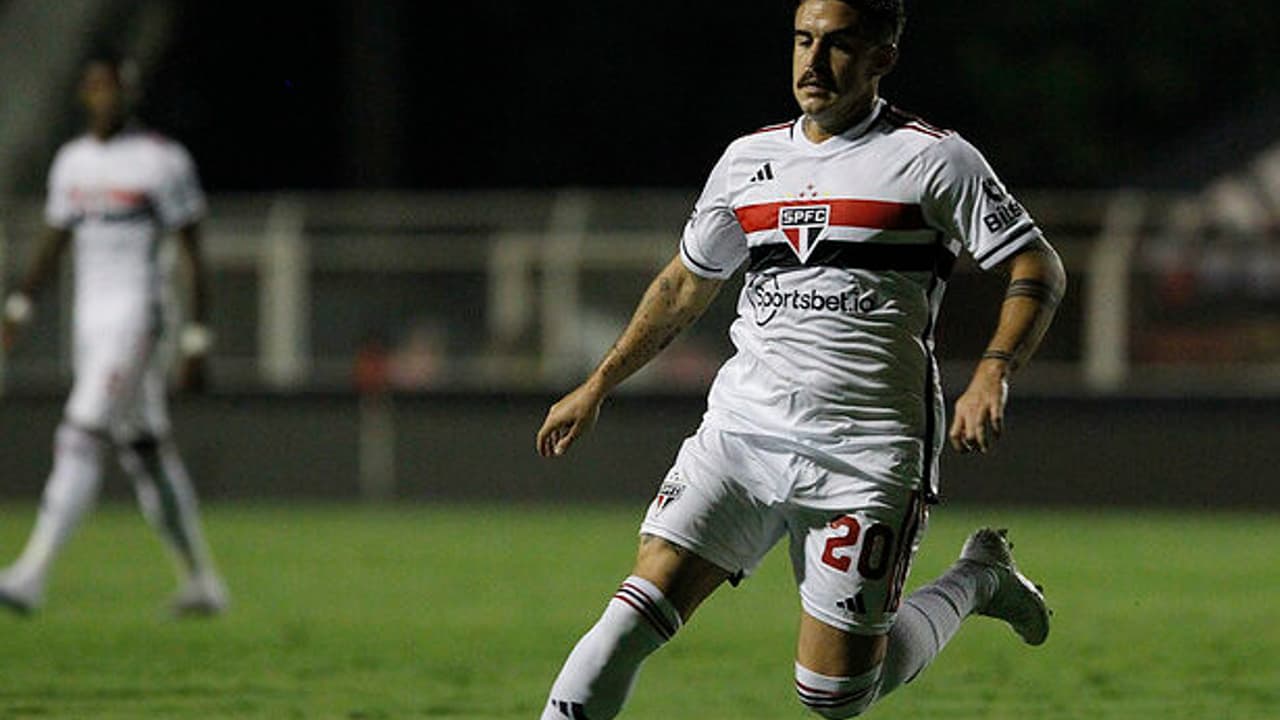 !de novo!   Gabriel Neves se machucou em São Paulo