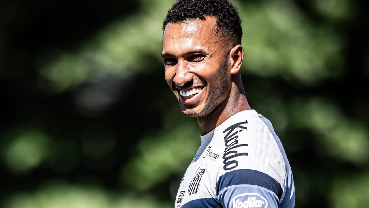 Sem o “tapete” do Allianz, Lucas Braga vê o Palmeiras em desvantagem diante do Santos