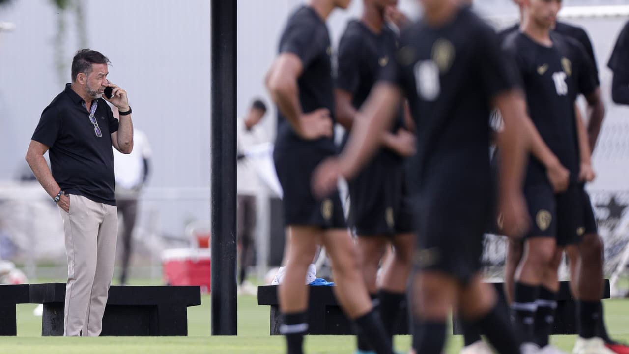 Empresário processa Corinthians por milhões