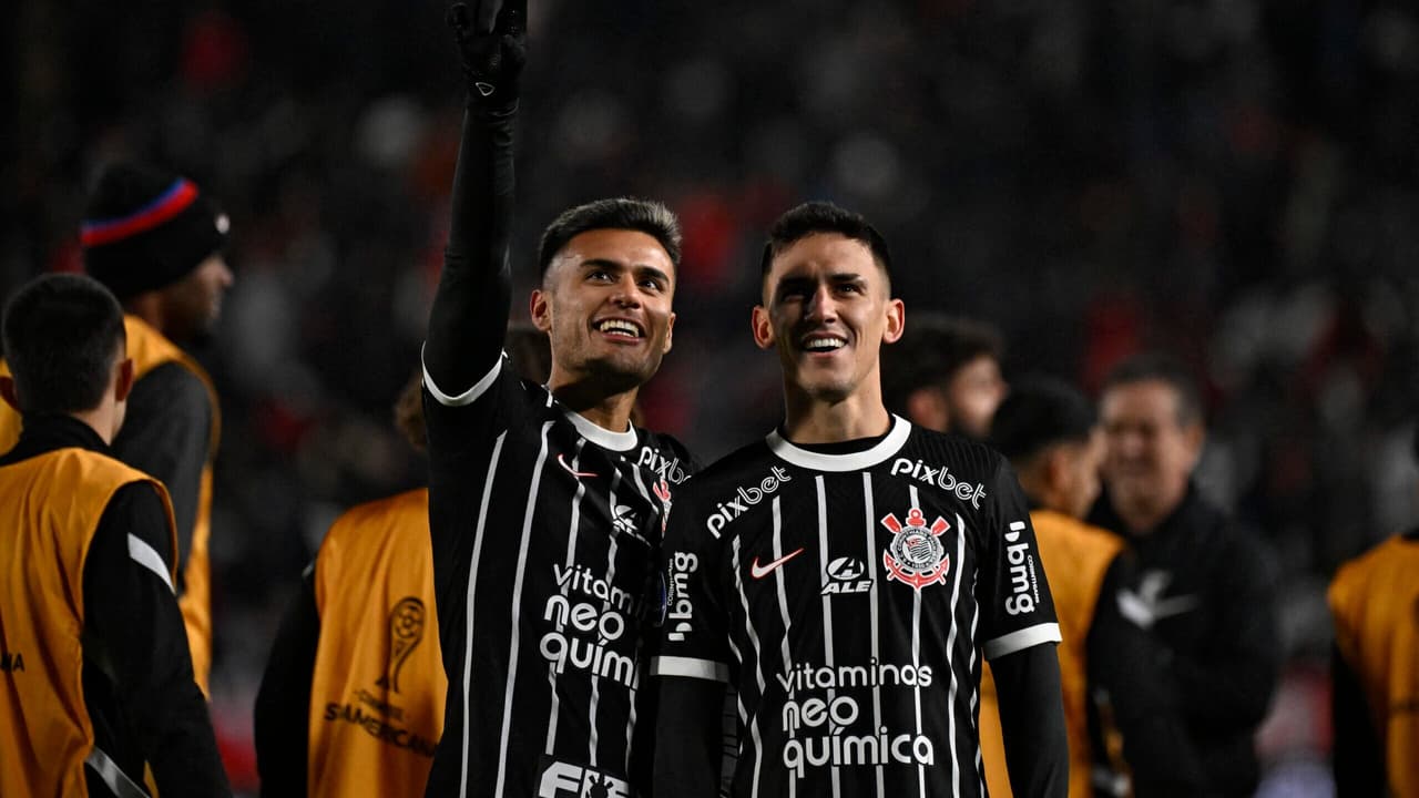 Rojas ‘vai na contramão’ e está insatisfeito com posição do Corinthians contra o Estudiantes