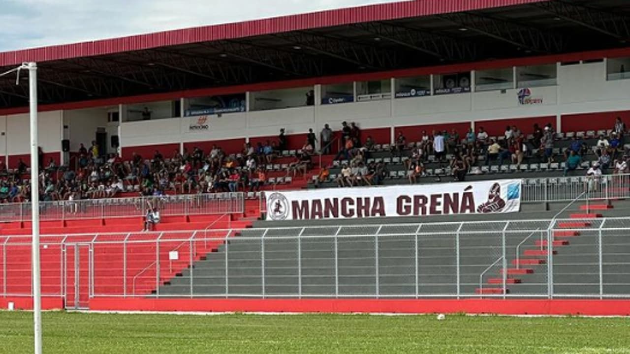 Antes do Atlético-MG, o Cruzeiro já havia se referido ao gramado do estádio Patrocinense.