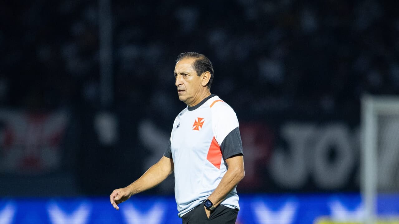 Ramon Diaz, após derrota do Vasco: “É difícil quem decide no VAR ser mulher”